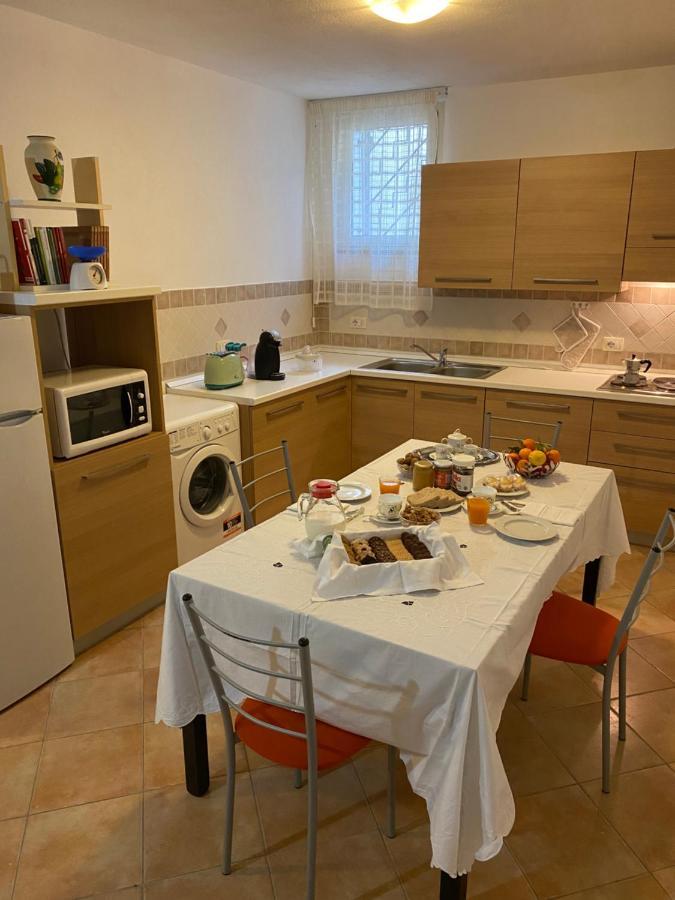Taverna Mafe Arzachena Luaran gambar